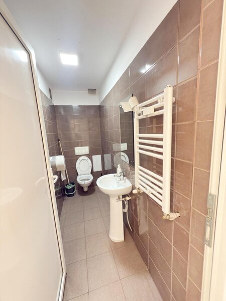 Zepter, rond Alba Iulia, bulevardul Unirii, demisol